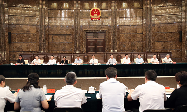 2276576.jpg 2276576.jpg